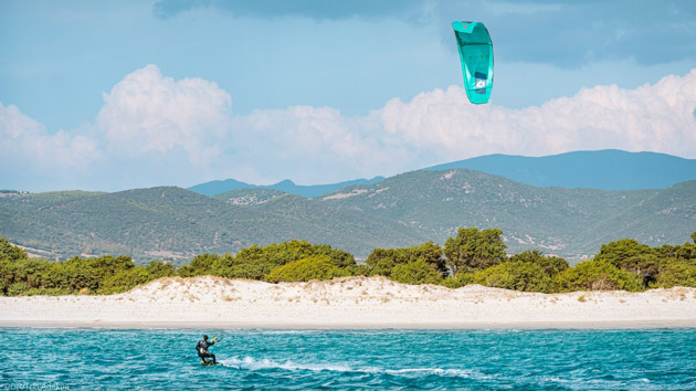 Une croisière de rêve en Sardaigne pour progresser en kitesurf