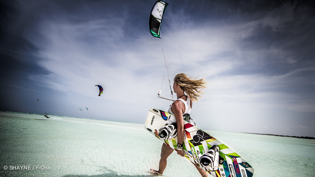 Le kitesurf à Zanzibar c'est le pied dans le lagon