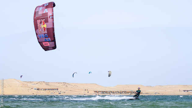 Profitez de vos cours de kitesurf pour progresser sur la lagune de Dakhla