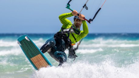 Un séjour kitesurf de rêve sur le spot mythique de Sotavento aux Canaries