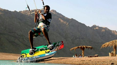 Les meilleurs sessions de kite sur le lagon de Dahab en Egypte