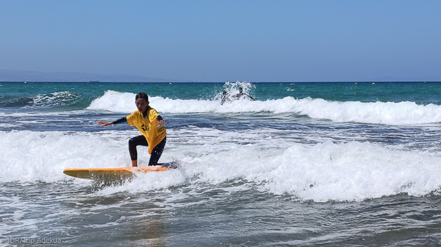 Votre séjour surf en van pour progresser dans les vagues de Tarifa