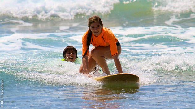 Séjour surf pour une famille, avec cours et activités détente, à Montanita en Equateur