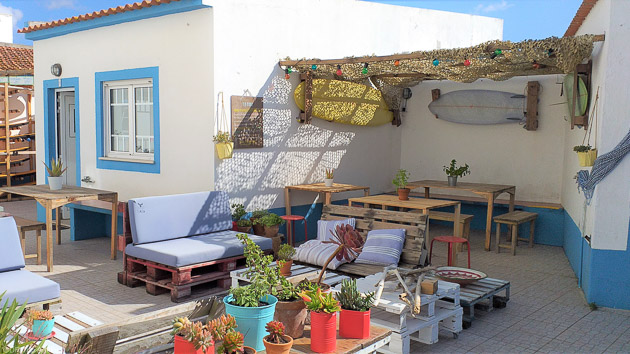 Une terrasse de rêve pour votre surf house tout confort à Baleal au Portugal