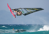 Du windsurf de qualité sur le spot de Theologos - voyages adékua