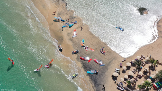 Les meilleurs spots de windsurf de la lagune de Sotavento pour votre séjour windsurf